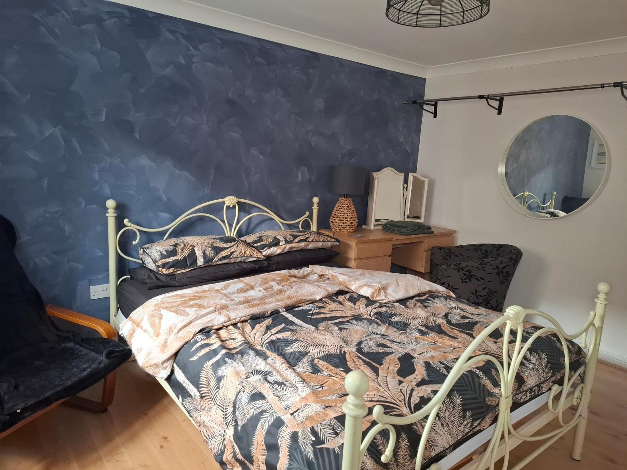 Driftmark Beachfront Location Aberavon Beach Sea Views Large Driveway Parking Private Site Fibre Optic Wi Fi Port Talbot Exterior foto